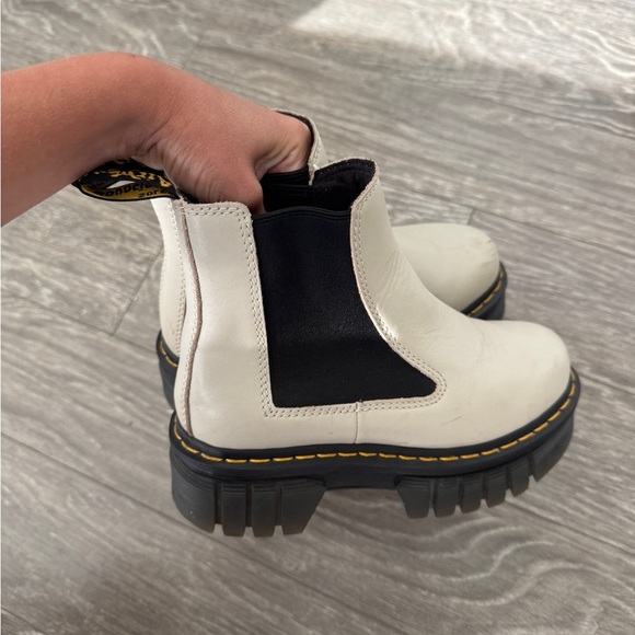 DR Marten Boots - Picture 9 of 10